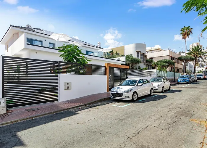 La Vega De Ciudad Jardin Suites